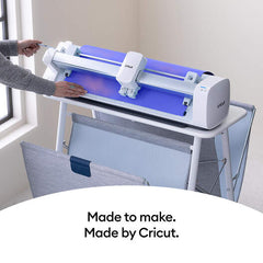 Smart Iron-On™ Holographic (25 in x 5 ft)